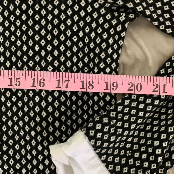 D O N A T E D Valerie Stevens size large sweater shirt faux layered look - Picture 7 of 7